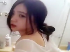 极品音乐系气质美女 用门把手自我安慰