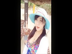 【网曝门事件】爆乳嫩模黄可１７岁迷醉性爱视频首度回应：谁美做过爱？